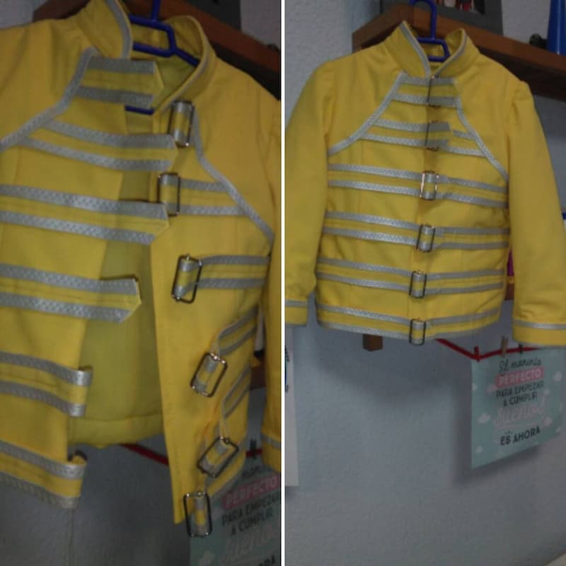 Chaqueta infantil amarilla estilo Freddie Mercury