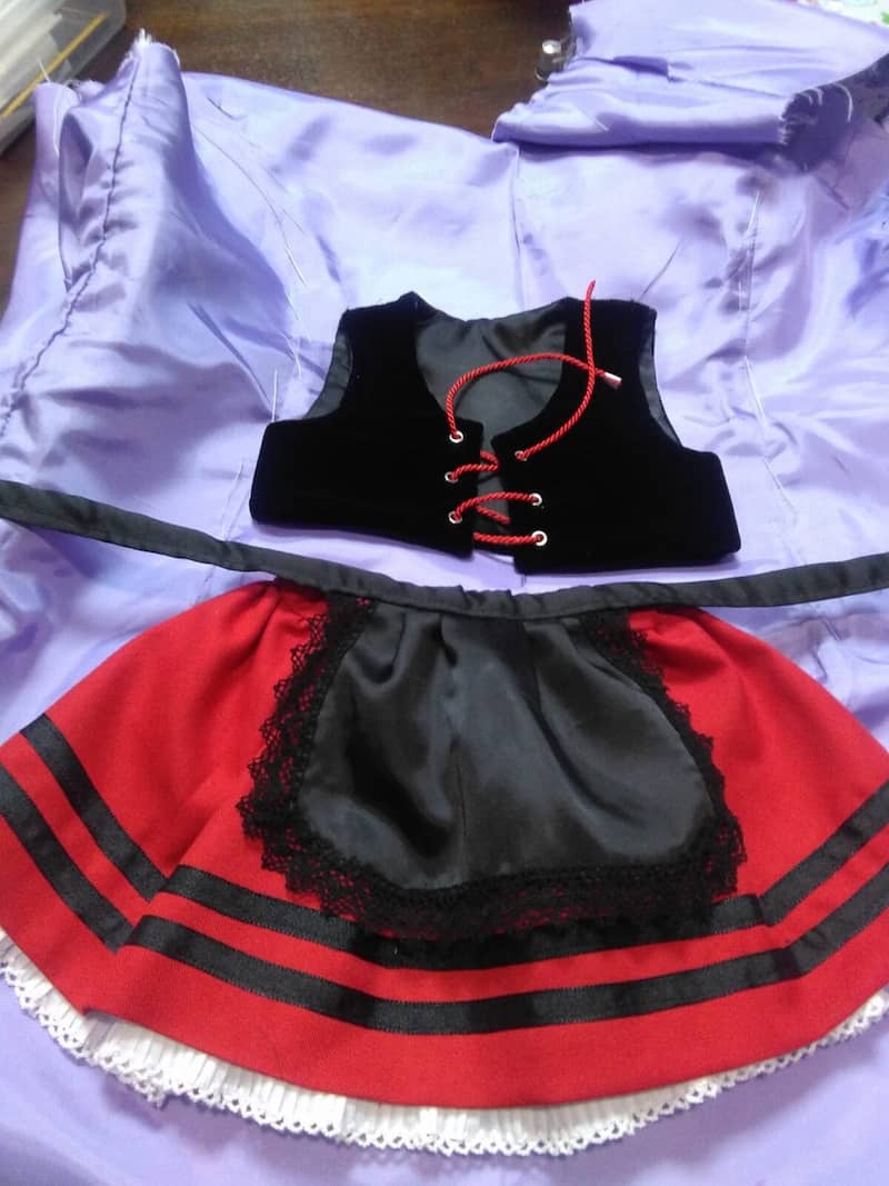 Traje regional infantil de costura artesanal